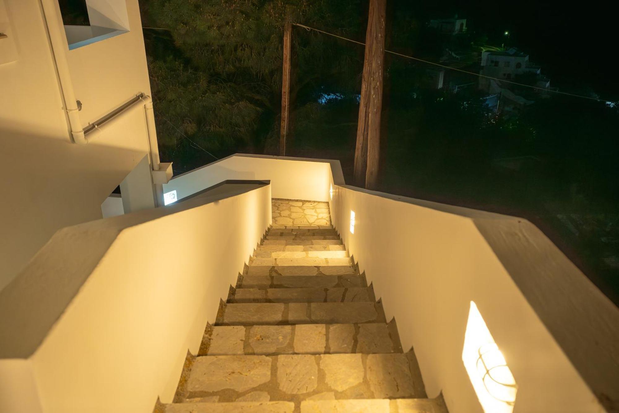 Semini Villa Myrties ภายนอก รูปภาพ