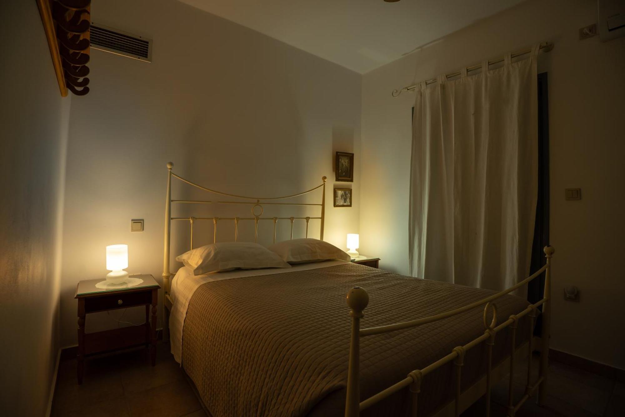 Semini Villa Myrties ภายนอก รูปภาพ