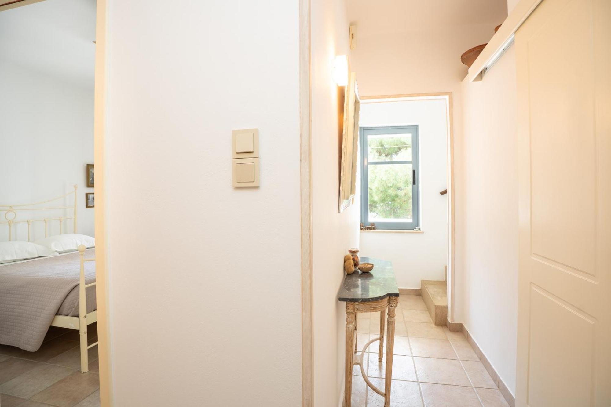 Semini Villa Myrties ภายนอก รูปภาพ
